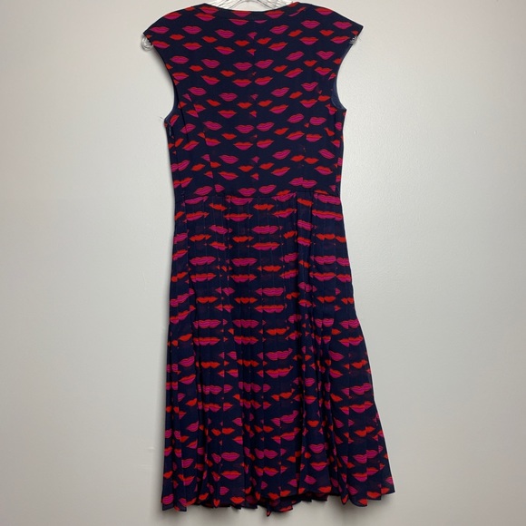 Halogen | Navy/Red Lip Pleated Dress Sz 4P - Picture 6 of 8